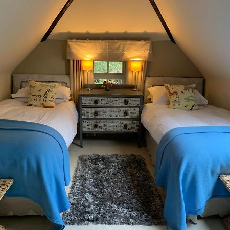 Bootmenders B&B Petersfield Esterno foto