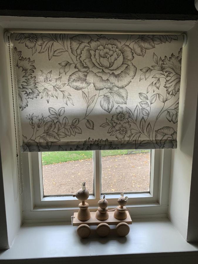 Bootmenders B&B Petersfield Esterno foto