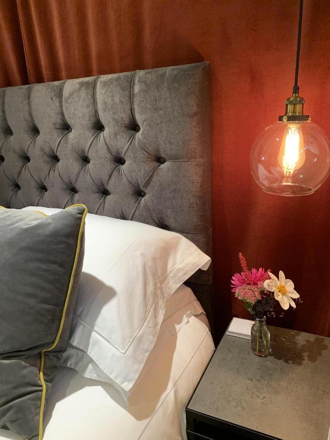 Bootmenders B&B Petersfield Esterno foto