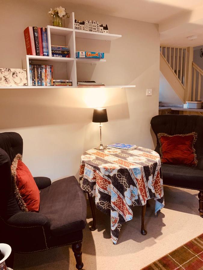 Bootmenders B&B Petersfield Esterno foto